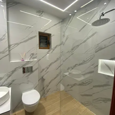 Apartment Seaside And Mountain View *