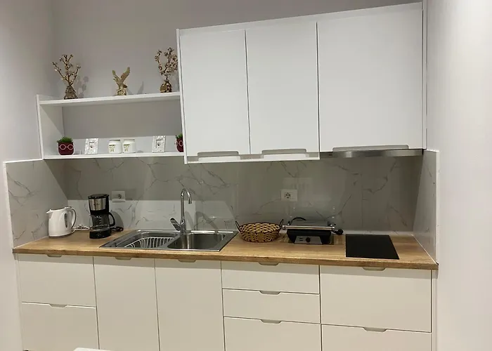 Daire Seaside And Mountain View *