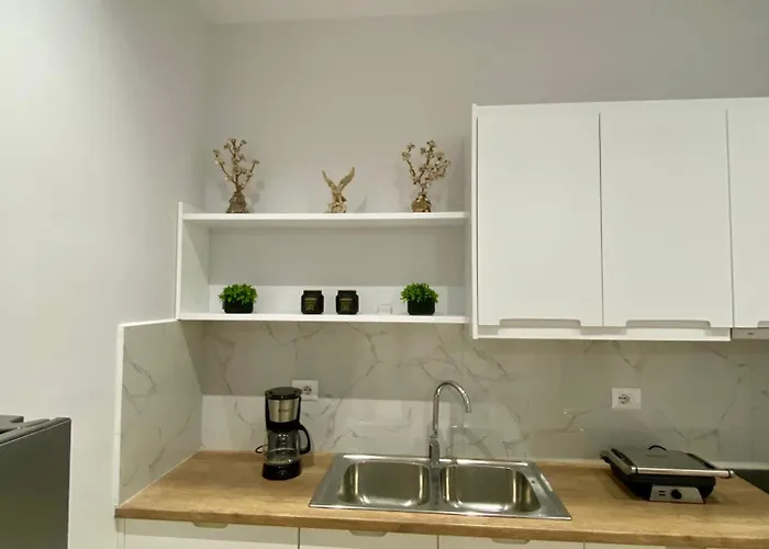 Daire Seaside And Mountain View