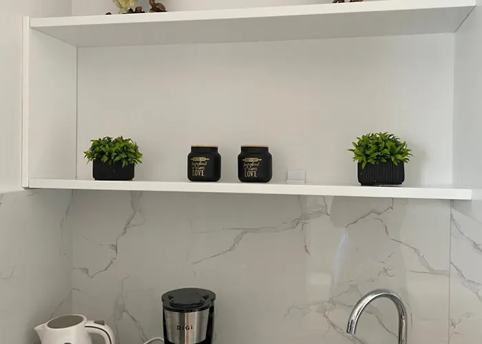 Seaside And Mountain View *